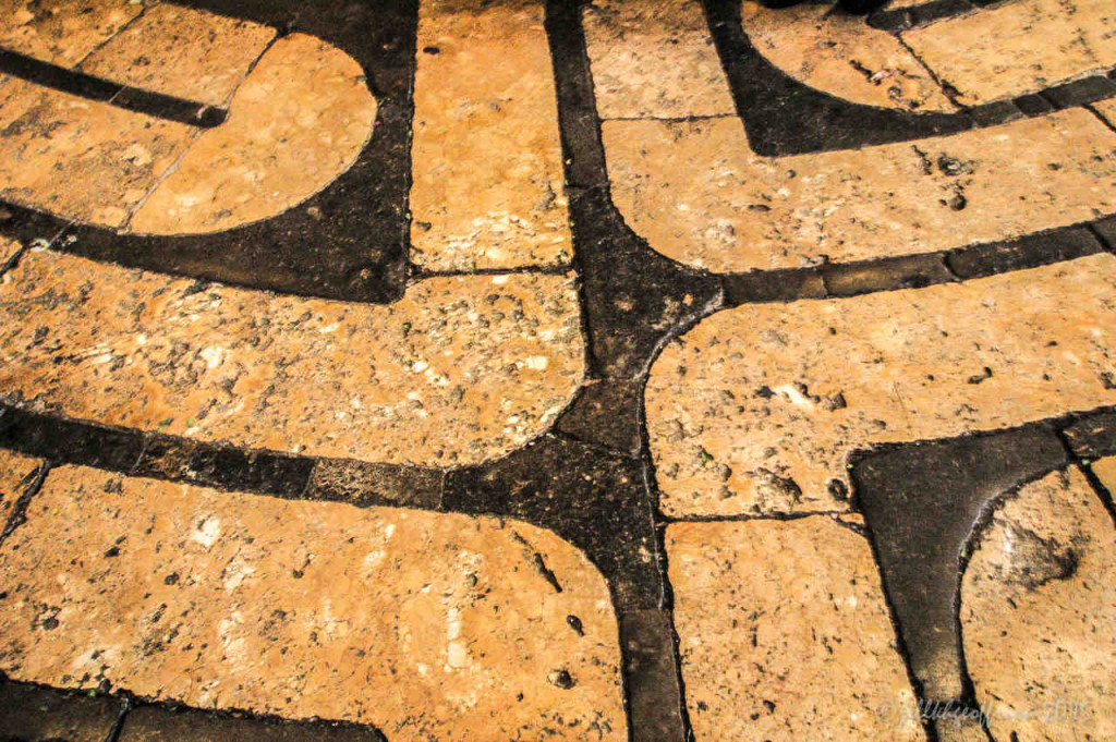 4 paths meet on the Chartres Cathedral labyrinth by photographer Jill K H Geoffrion