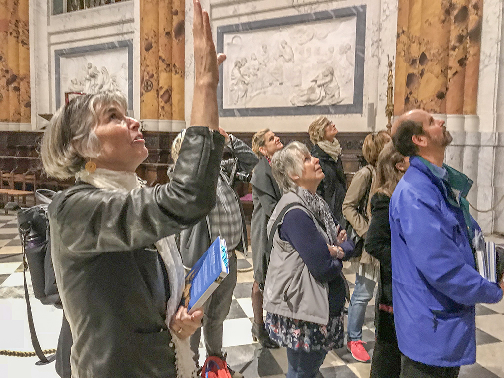 Jill Geoffrion guiding in the Chartres Cathedral